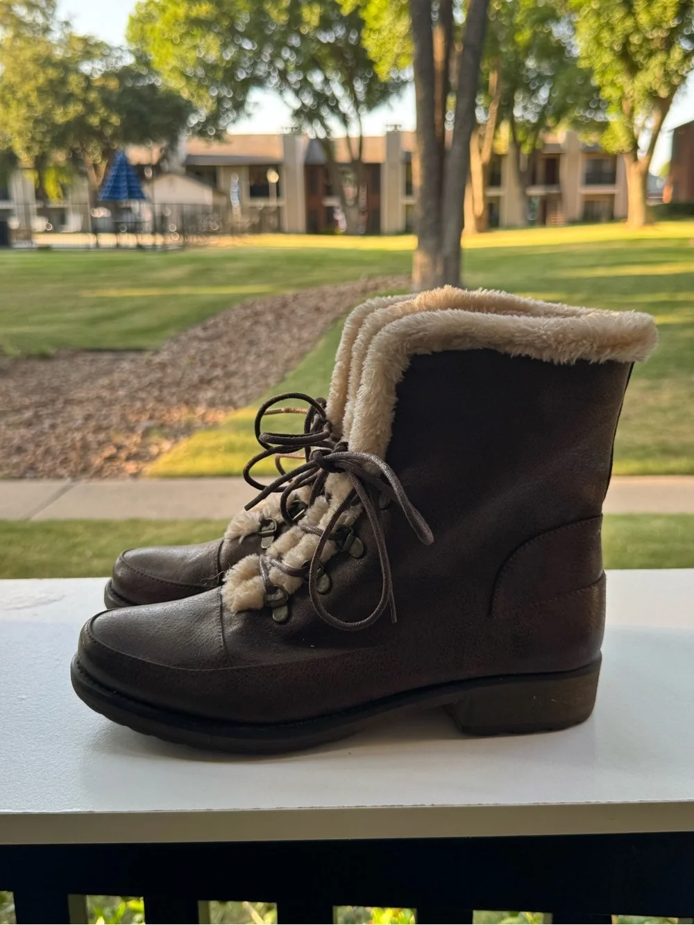 BARETRAPS Brown Leather Faux Shearling Lace-Up Winter Boots Size 10 NEW